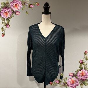 V-neck open knit long sleeve‎ green sweater with metallic green